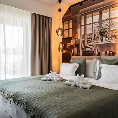 Rokusfalvy Borhotel Es Fogado Етйек Екстериор снимка